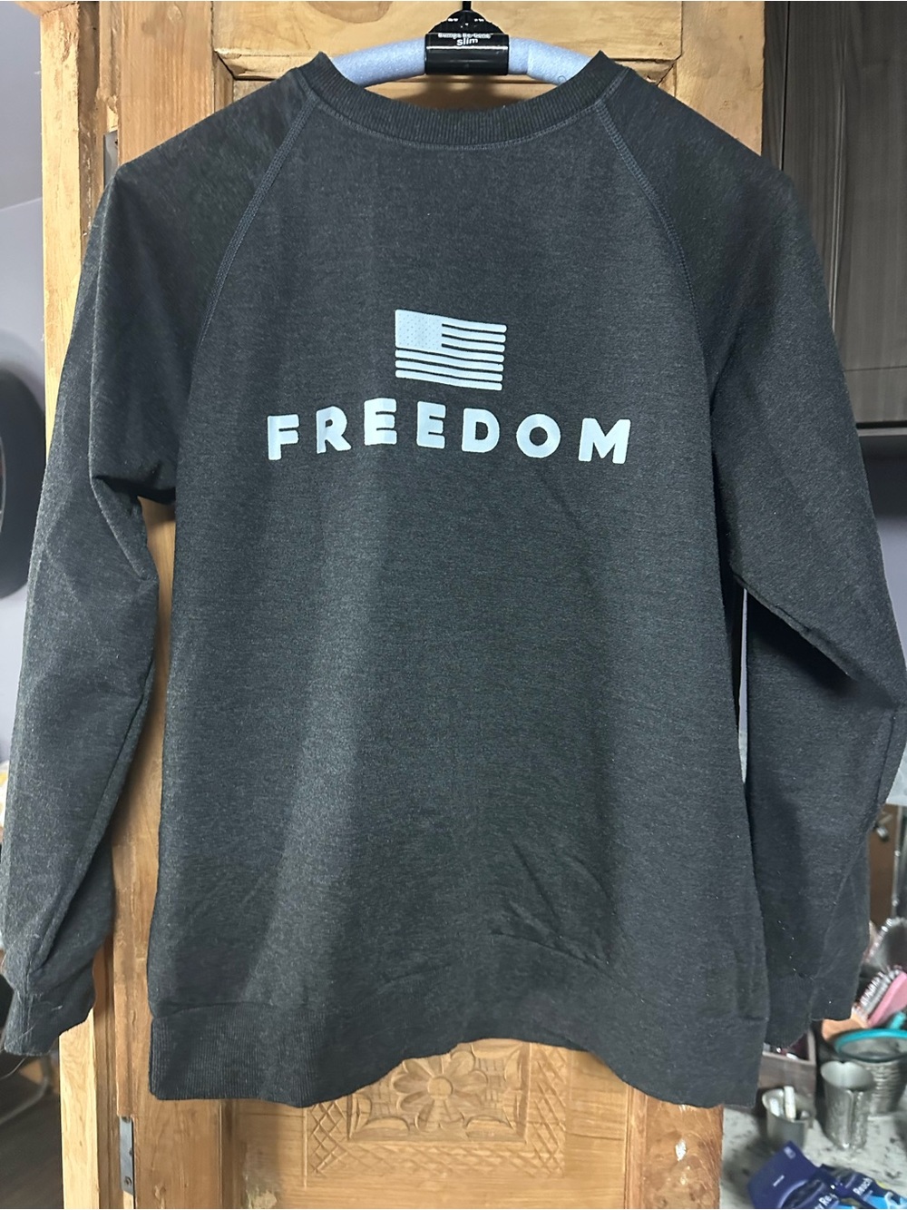 Freedom super soft black sweatshirt small crew neck